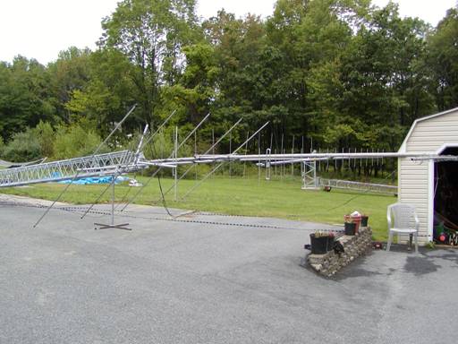 Tower HG52SS Antenna Raising 01A.jpg
